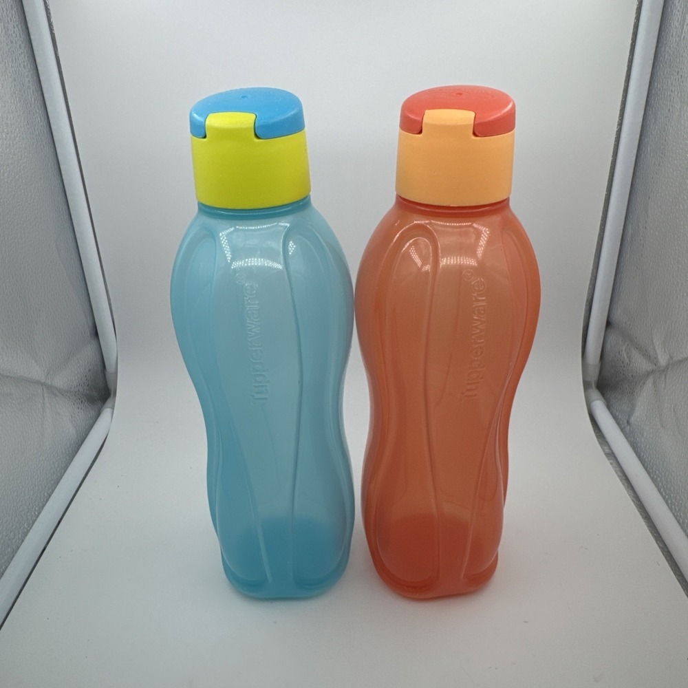 Tupperware TWO Water Bottles 1L w/ Liquid Tight Big Gulp Pour Seals Aqua Org New